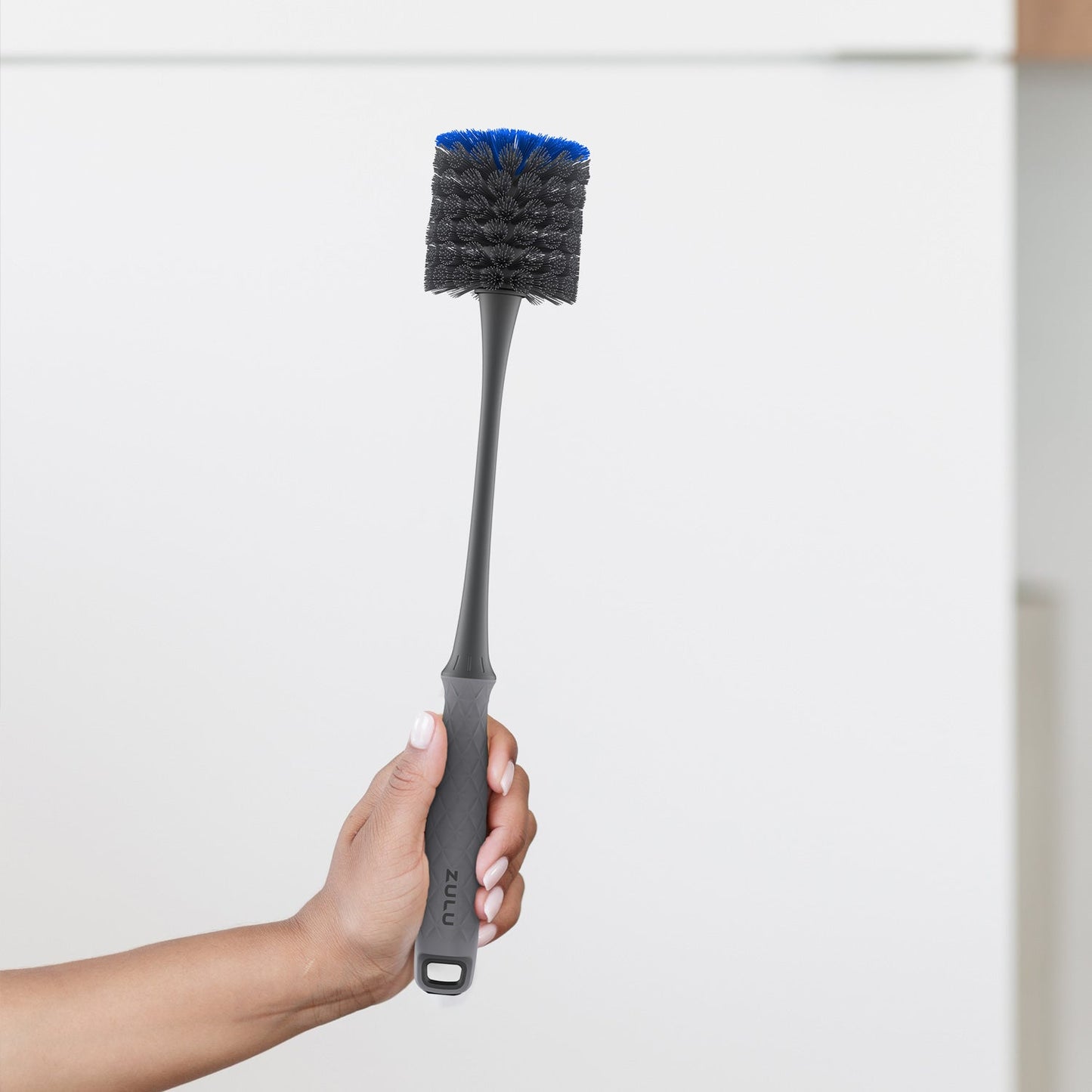 bottle-and-straw-cleaning-brush-set-k6 Zulu_Bottle_Brush_Holding.jpg