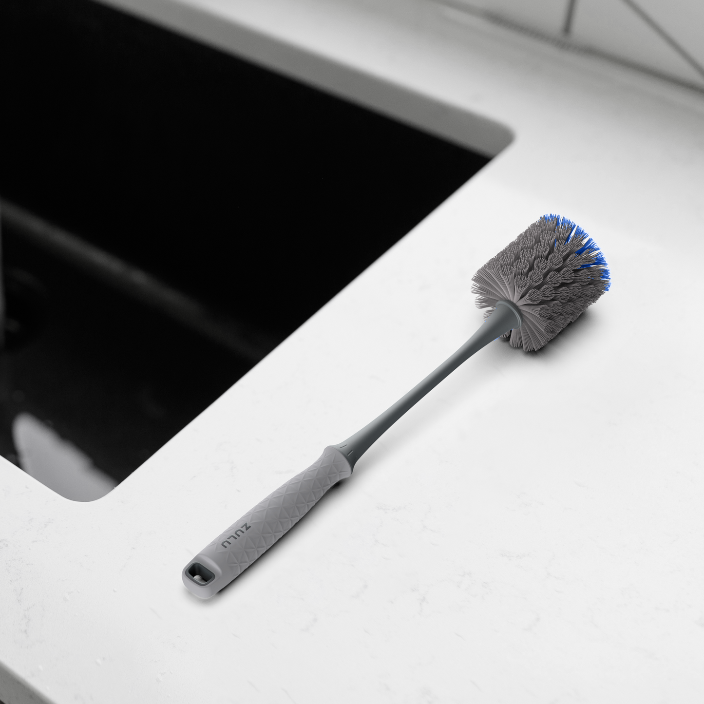 bottle-and-straw-cleaning-brush-set-k6 ZuluBottle_StrawBrush_BySink.png